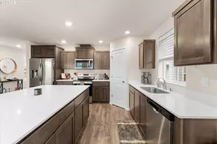 1025 NW 174th St, Ridgefield, WA 98642 - Photo 8
