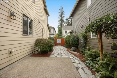 17102 SW 132nd Ter, Portland, OR 97224 - Photo 6