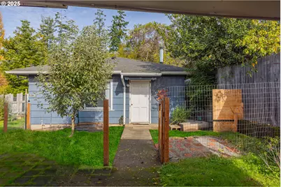 1713 Maple St, Myrtle Point, OR 97458 - Photo 6