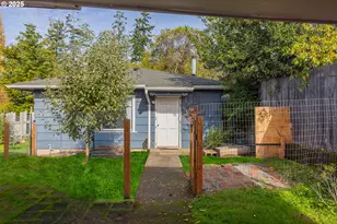 1713 Maple St, Myrtle Point, OR 97458 - Photo 6