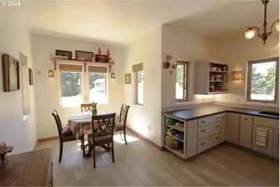 1310 Riverside Dr NE, Bandon, OR 97411 - Photo 14