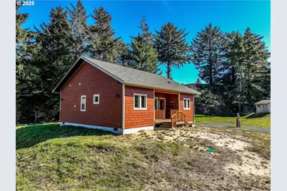 1310 Riverside Dr NE, Bandon, OR 97411 - Photo 10