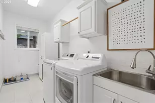 3722 NW Loriann Dr, Portland, OR 97229 - Photo 24