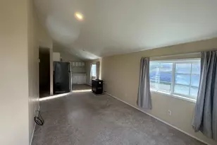 110 SE Darrell Ave, Winston, OR 97496 - Photo 10