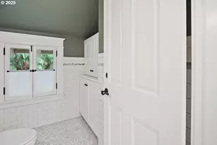 1803 S Riverdale Rd, Portland, OR 97219 - Photo 40