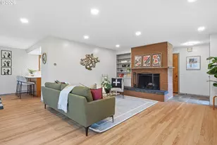 12802 SE Knapp St, Portland, OR 97236 - Photo 2