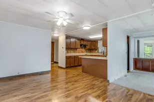 21100 NE Sandy Blvd, Fairview, OR 97024 - Photo 18