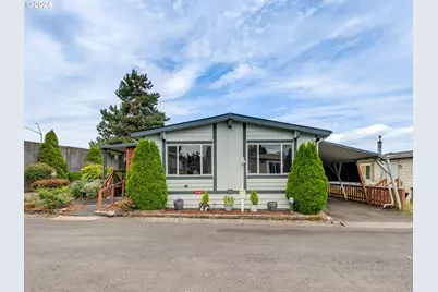 21100 NE Sandy Blvd #18, Fairview, OR 97024 - Photo 2