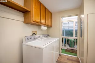 1601 Rhododendron Dr, Florence, OR 97439 - Photo 14