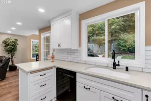 11541 SW Woodlee Heights Ct SW, Portland, OR 97219 - Photo 10