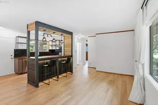2832 NE Fremont Dr, Portland, OR 97220 - Photo 8