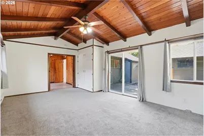 2832 NE Fremont Dr, Portland, OR 97220 - Photo 18
