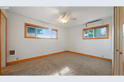 1897 NW 11th St, Hermiston, OR 97838 - Photo 12