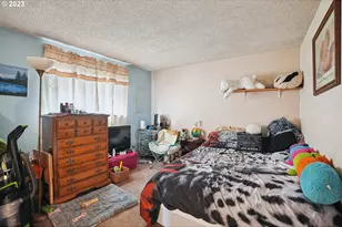 9630 SE Foster Rd, Portland, OR 97266 - Photo 10