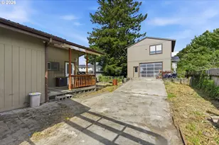 354 S 9th Ct, Coos Bay, OR 97420 - Photo 22
