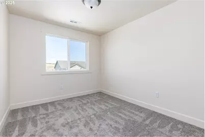 856 E Autumn Ave, Hermiston, OR 97838 - Photo 10