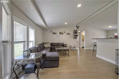 115 W 2nd St, Yamhill, OR 97148 - Photo 6