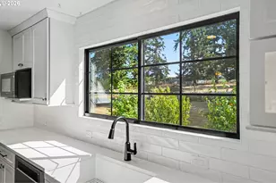 16058 Stormy Dr, Silverton, OR 97381 - Photo 10