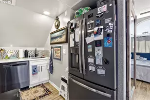 903 S McLoughlin Blvd, Oregon City, OR 97045 - Photo 24