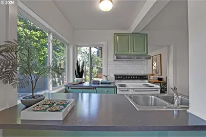 4737 NE Mason St, Portland, OR 97218 - Photo 12