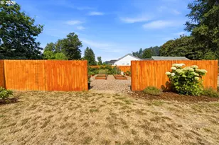 315 Santiam Pointe Loop, Mill City, OR 97360 - Photo 44