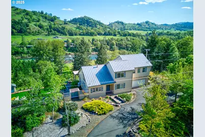 14115 N Bank Rd, Roseburg, OR 97470 - Photo 2