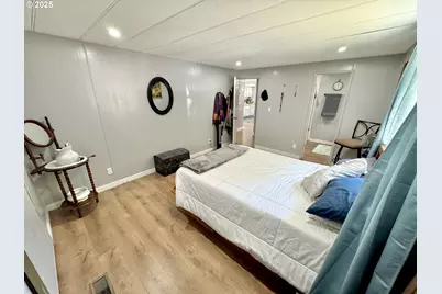 160 Hilltop Dr, Lakeside, OR 97449 - Photo 12