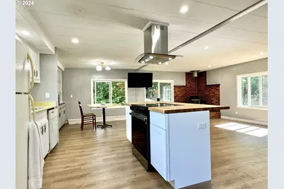 160 Hilltop Dr, Lakeside, OR 97449 - Photo 22