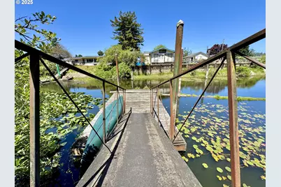 160 Hilltop Dr, Lakeside, OR 97449 - Photo 36