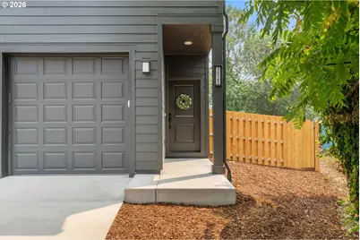 14142 Holcomb Blvd, Oregon City, OR 97045 - Photo 2