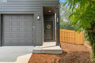 14142 Holcomb Blvd, Oregon City, OR 97045 - Photo 2