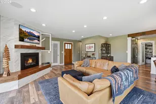 627 N Tomahawk Island Dr, Portland, OR 97217 - Photo 6