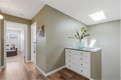 627 N Tomahawk Island Dr, Portland, OR 97217 - Photo 18