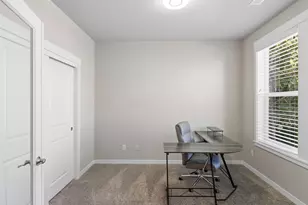 3709 NE Pioneer St, Camas, WA 98607 - Photo 4