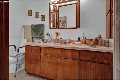 434 E 39th Ave, Eugene, OR 97405 - Photo 20