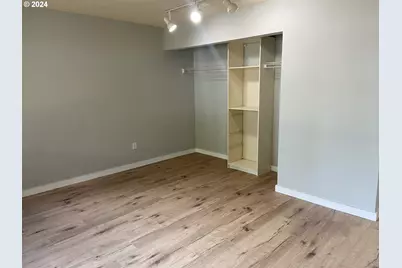 8625 SW Brightfield Cir, Portland, OR 97223 - Photo 10