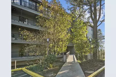 45 Eagle Crest Dr #219, Lake Oswego, OR 97035 - Photo 4