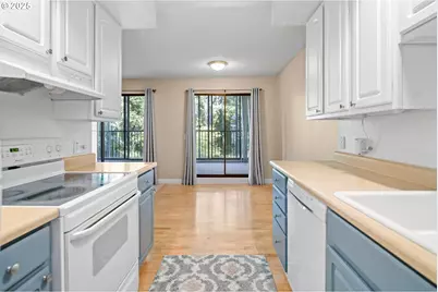 45 Eagle Crest Dr #219, Lake Oswego, OR 97035 - Photo 12