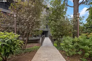 45 Eagle Crest Dr, Lake Oswego, OR 97035 - Photo 4