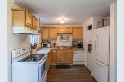 14655 SW 76th Ave #2, Portland, OR 97224 - Photo 12