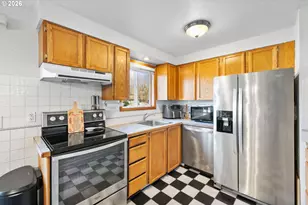 1480 NE Kane Dr, Gresham, OR 97030 - Photo 8