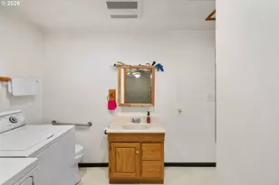 1480 NE Kane Dr, Gresham, OR 97030 - Photo 30