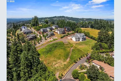 13733 SE Aldridge Rd, Happy Valley, OR 97086 - Photo 18