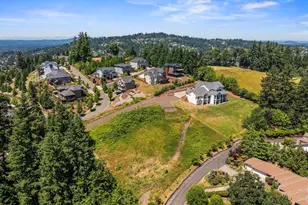 13733 SE Aldridge Rd, Happy Valley, OR 97086 - Photo 18