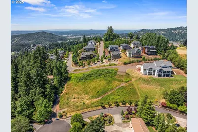 13733 SE Aldridge Rd, Happy Valley, OR 97086 - Photo 16