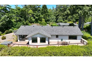 100 Rhododendron Dr, Florence, OR 97439 - Photo 2