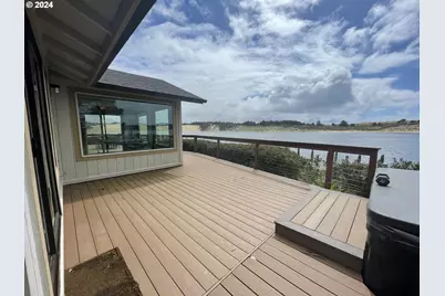 100 Rhododendron Dr, Florence, OR 97439 - Photo 40