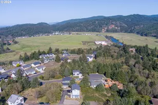 7300 Valley View Dr, Pacific City, OR 97135 - Photo 4