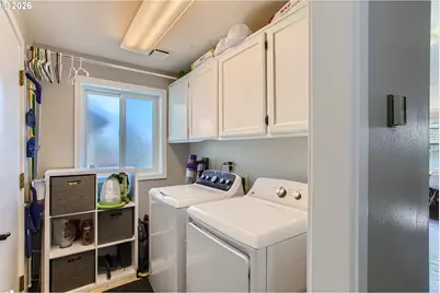 371 SE 7th Ave, Canby, OR 97013 - Photo 24