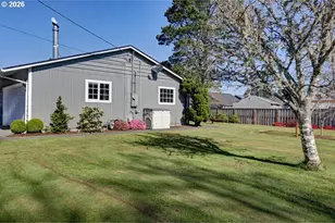 165 NW 1st St, Warrenton, OR 97146 - Photo 10